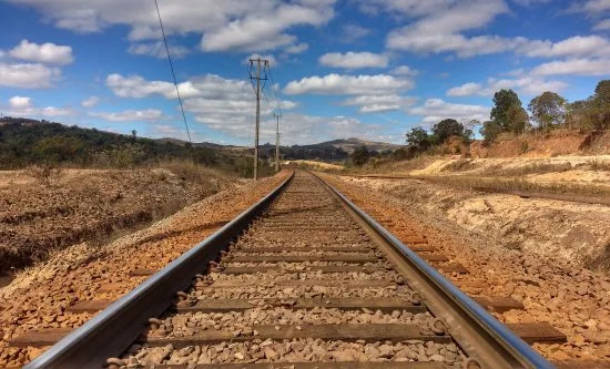 Dupla suspeita de furtar oficina de trem em Cariacica é presa em flagrante pela polícia