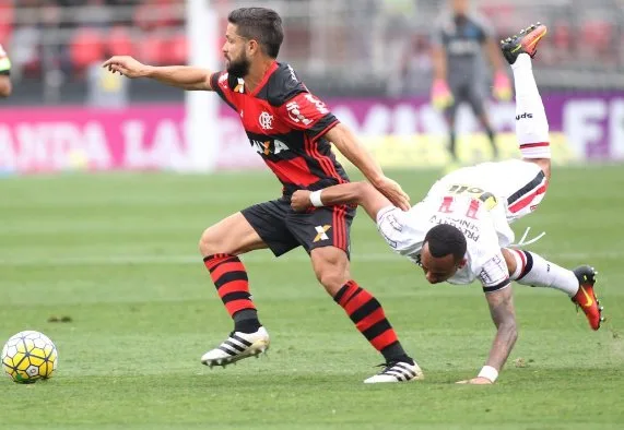 São Paulo e Flamengo empatam sem gols no Morumbi em resultado ruim para os dois