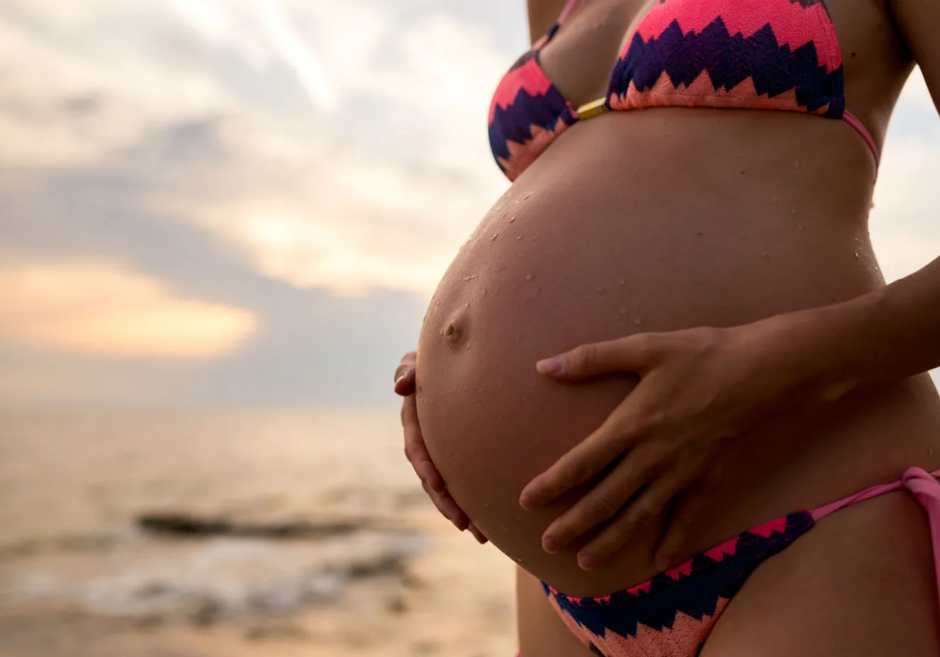 Calor pode ser muito prejudicial para gestantes durante o verão