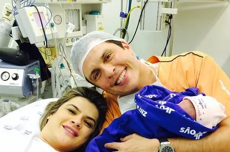 Família Feliz: Ceará registra primeira foto após o nascimento de Valentina