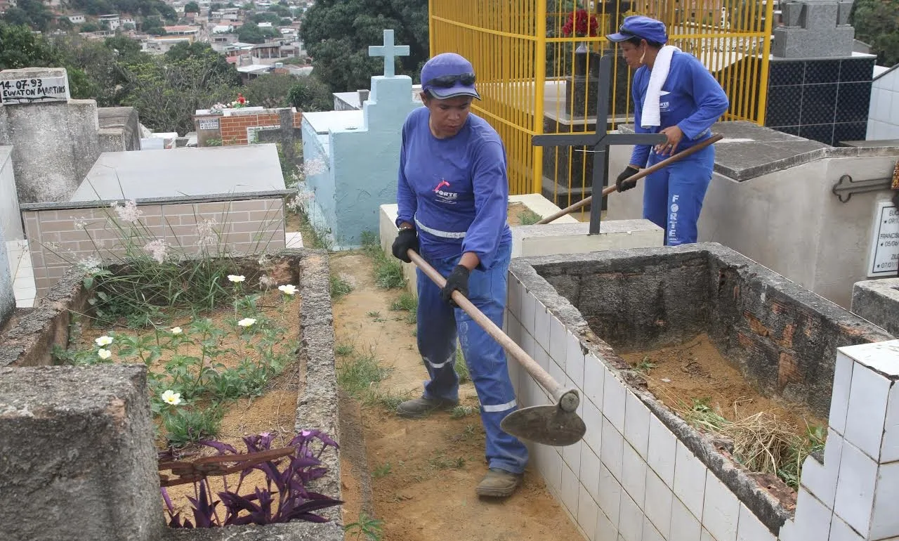 Cemitérios da GV terão programação religiosa para o Dia de Finados. Veja os horários!