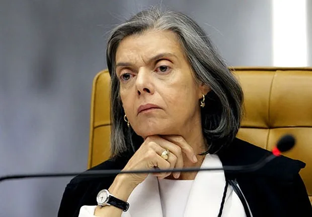 Cármen Lúcia rejeita novo pedido e mantém trocas de membros na CCJ