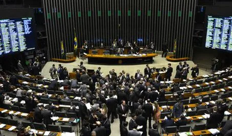 Câmara aprova pena maior para quem matar dirigindo alcoolizado