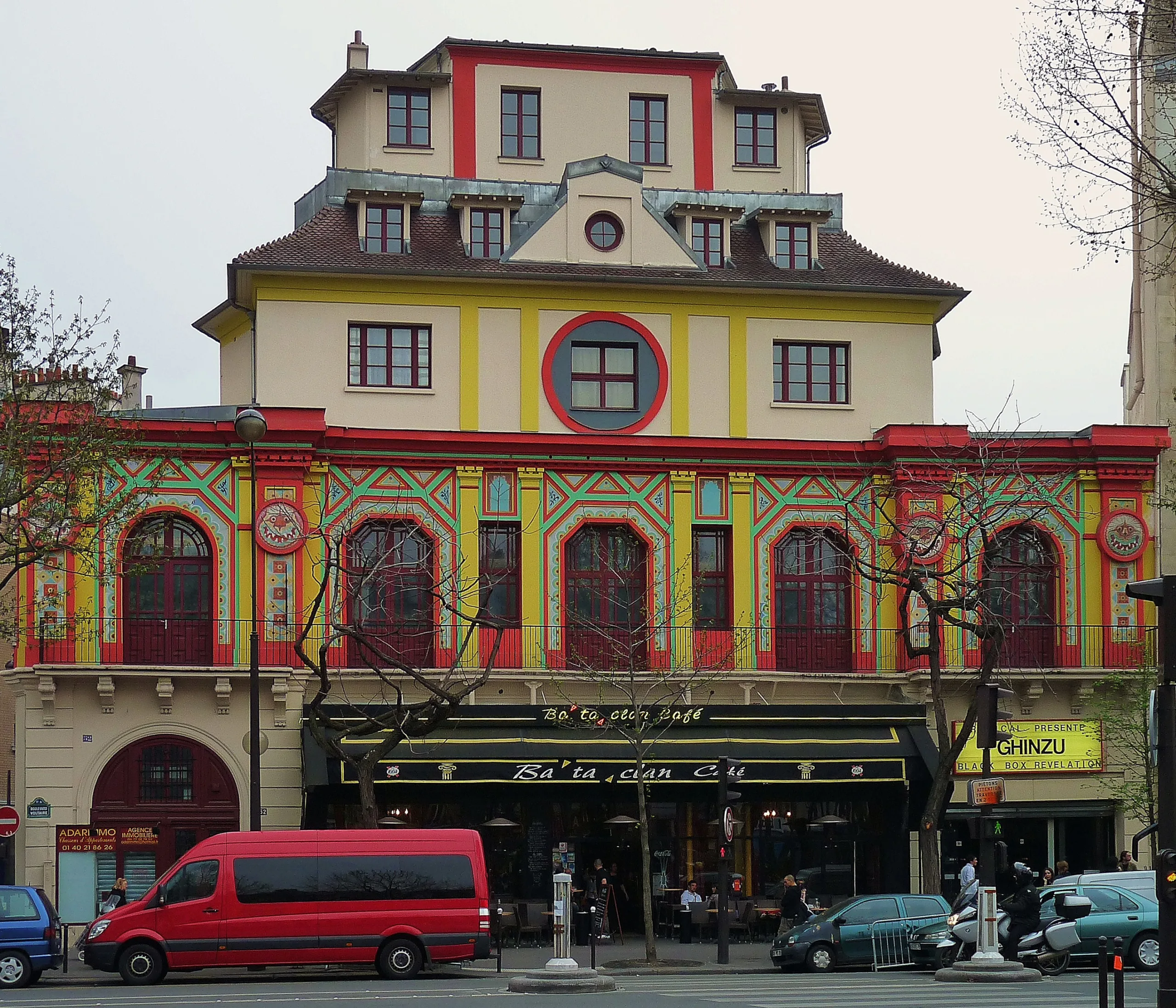 Obra de Banksy em homenagem às vítimas do massacre no Teatro Bataclan é roubada