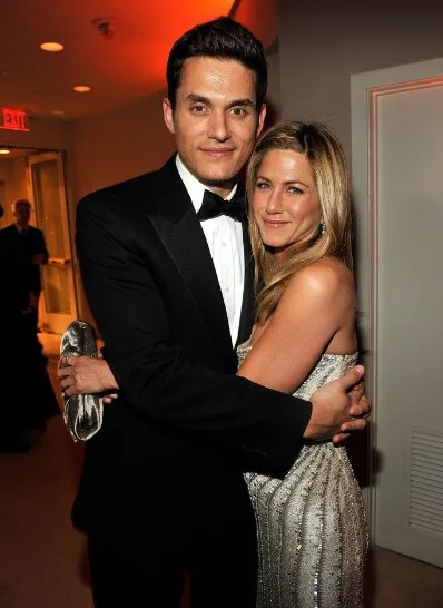 Jennifer Aniston participa de live do ex John Mayer e surpreende fãs