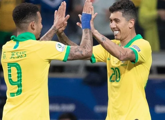 Perto da final, seleção aposta em entrosamento entre Firmino e Gabriel Jesus