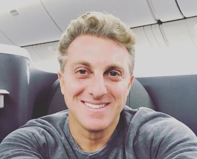 Presidente do Salgueiro confirma que Luciano Huck propôs R$ 6 milhões para virar tema de enredo