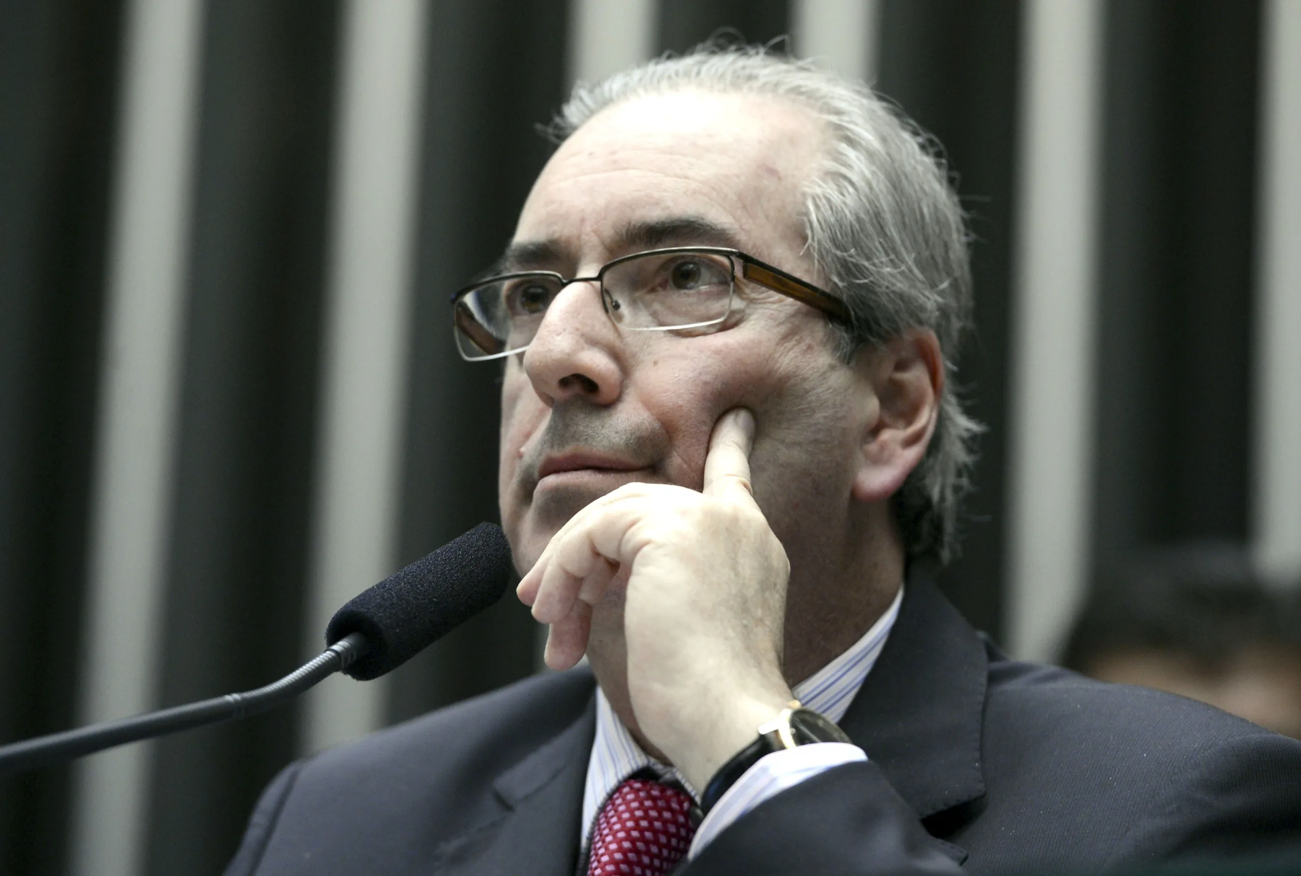 Brasília – O presidente da Câmara dos Deputados, Eduardo Cunha, durante sessão plenaria (Valter Campanato/Agência Brasil)