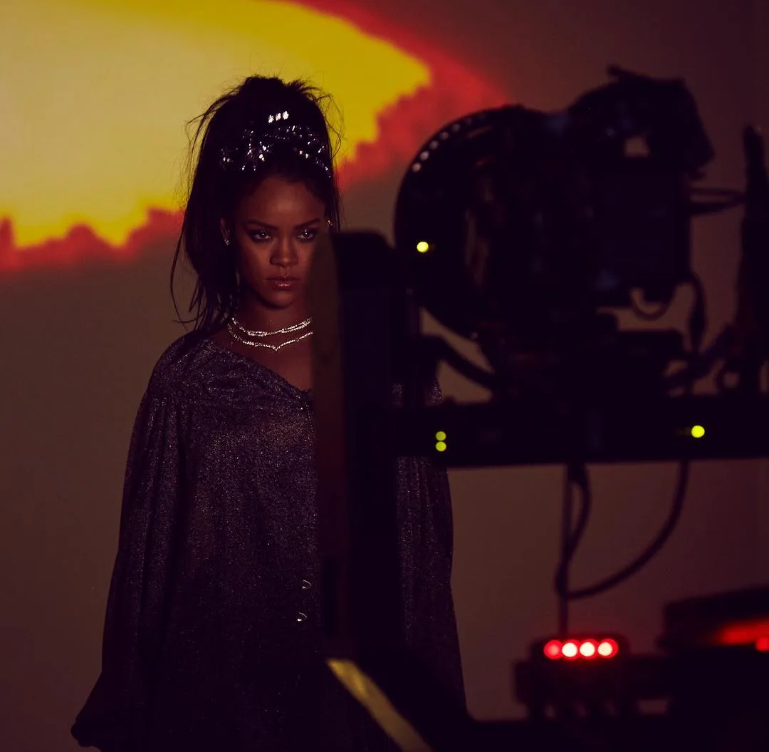 Rihanna aparece destruidora em novo clipe com Calvin Harris