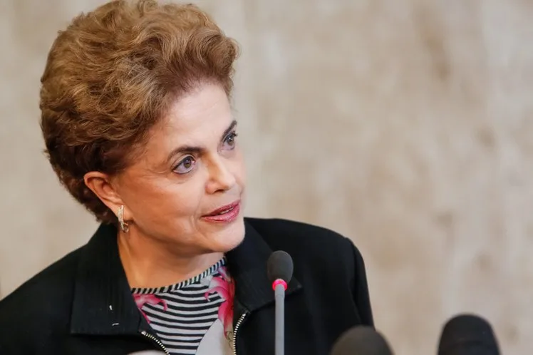 Dilma sanciona lei da reforma administrativa com vetos