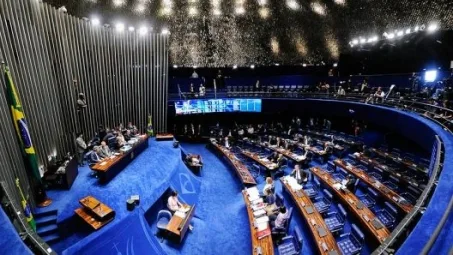 Senado realiza votação final da PEC do Teto nesta terça-feira