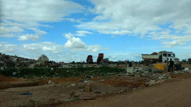 Lixões continuam a crescer no Brasil, mostra levantamento