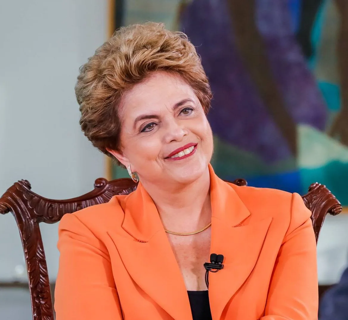 Termina nesta quarta-feira prazo para Dilma entregar defesa à Comissão do Impeachment