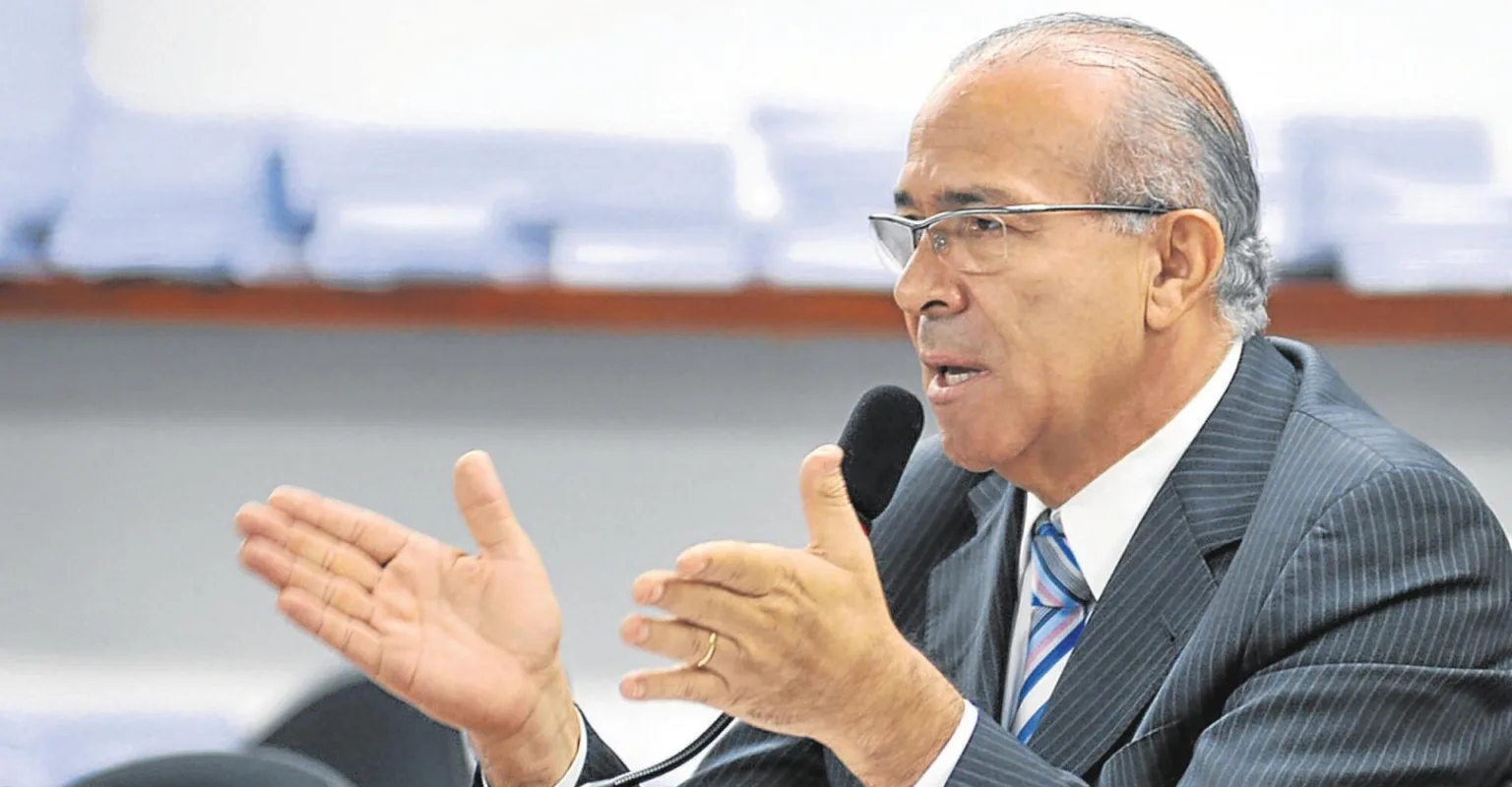 Padilha: governo segue firme para aprovação da TLP sob comando de Meirelles