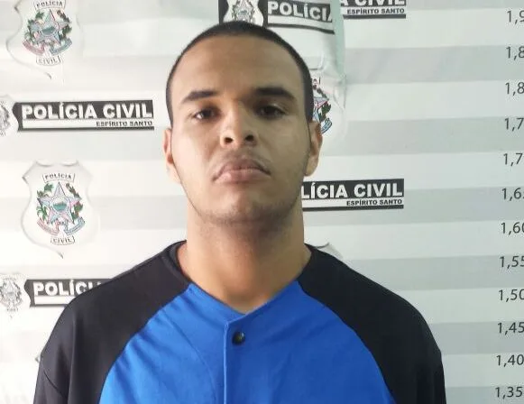 Homem é preso dentro de ônibus em Guarapari com maconha hidropônica na mala