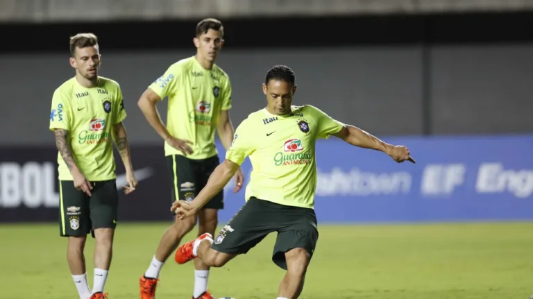 Em Salvador, Brasil joga pressionado para vencer o Peru pelas Eliminatórias