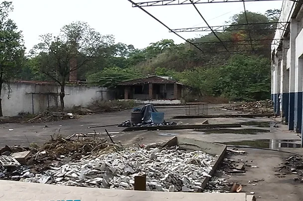 Durante brincadeira, soldador tenta assustar vigia de obra e acaba morto em Cariacica