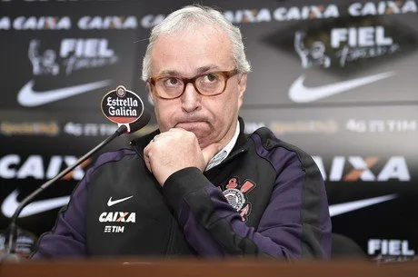 Sem credibilidade, Corinthians sofre com recusa de técnicos para o próximo ano