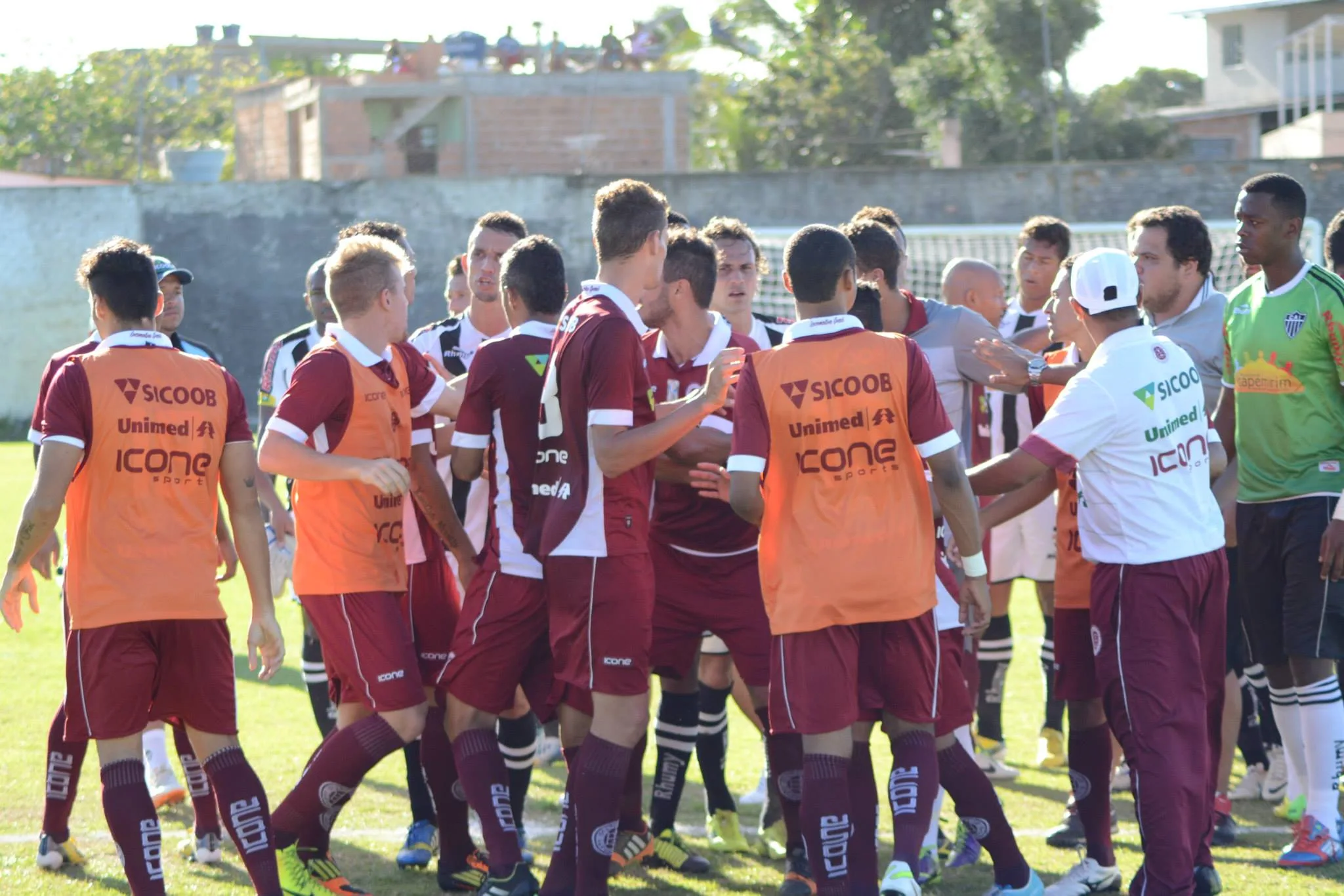 Copa ES 2014: Confusão e goleada marcaram a sexta rodada da competição