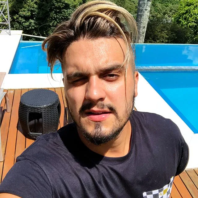 Luan Santana conta como se imagina no futuro e lança música com Pabllo Vittar e Simone e Simaria