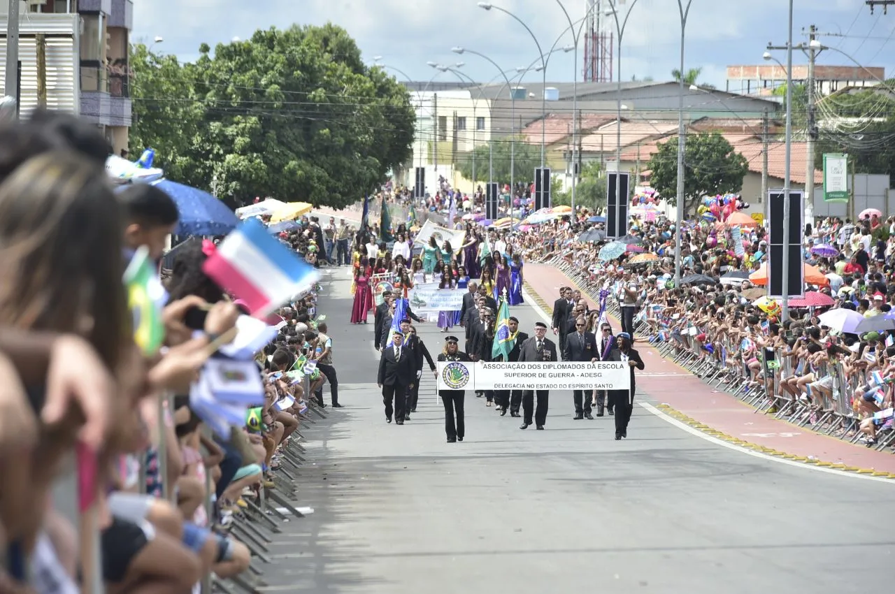 Pela primeira vez, Guarapari recebe desfile de 7 de Setembro