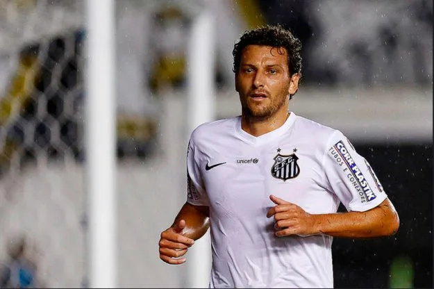 Elano revela mudanças no time do Santos e avisa: 'Sou um cara de personalidade'