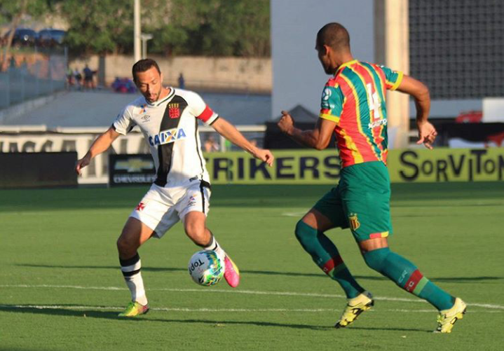 Vasco sofre para empatar com lanterna Sampaio Corrêa em jogo no Kleber Andrade