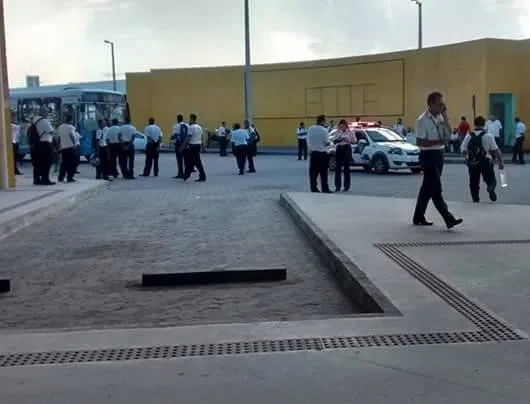 Após protesto em Vila Velha por corte de ponto, rodoviários não descartam novas manifestações e greve