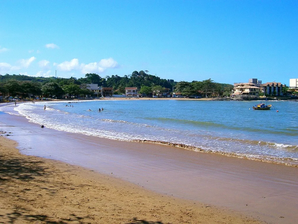 Onde fica Iriri: acesso às praias e principais pontos turísticos