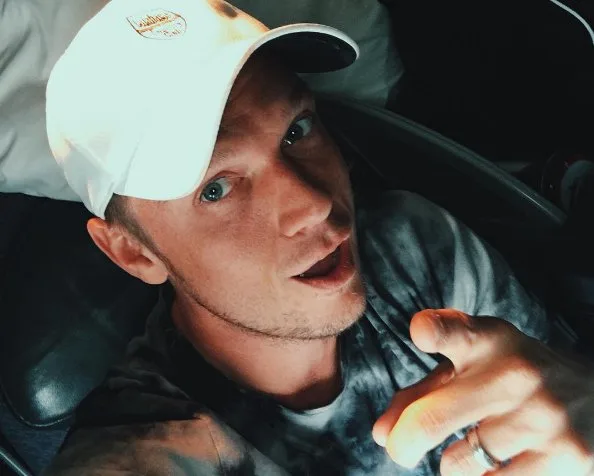 Nick Carter adia vinda ao Brasil devido à morte de seu pai