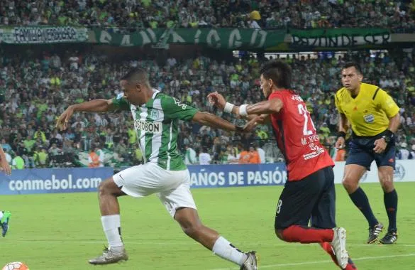 Atlético Nacional avança com empate e pega Chapecoense na final da Sul-Americana