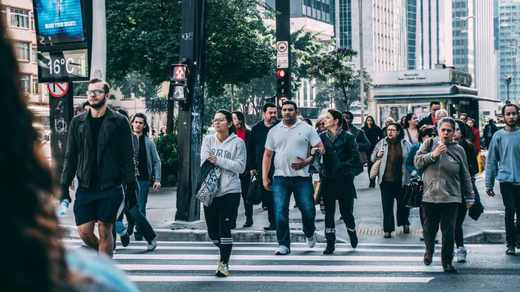 Brasil tem mais de 208 milhões de habitantes, segundo IBGE