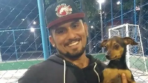 Final feliz: cãozinho roubado de professor de dança é encontrado