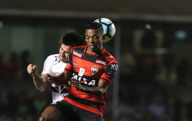 São Paulo cede empate ao lanterna Atlético-GO no Morumbi na estreia de Dorival