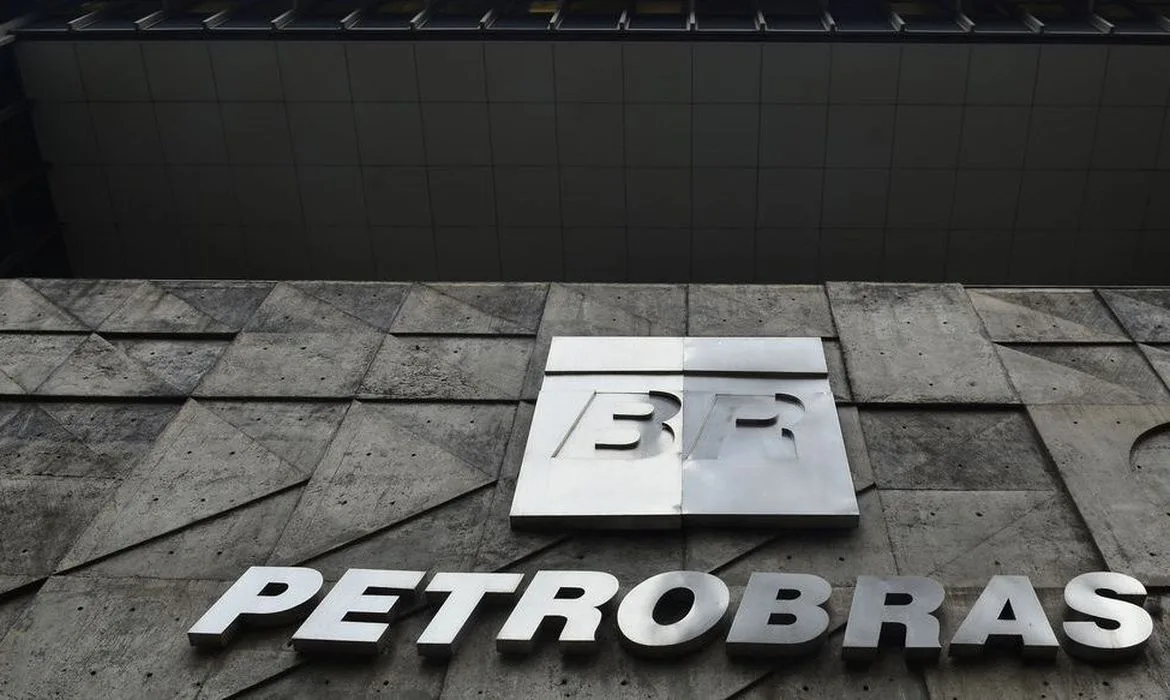 Petrobras assina contrato de US$ 2,3 bi para fornecimento de plataforma de Búzios