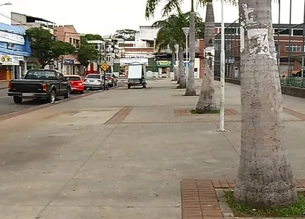 Jovem é baleada no pescoço durante baile funk em Vitória