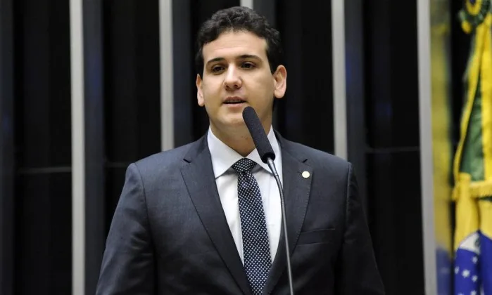 Deputado agride vereador a socos durante sessão em Câmara Municipal na PB