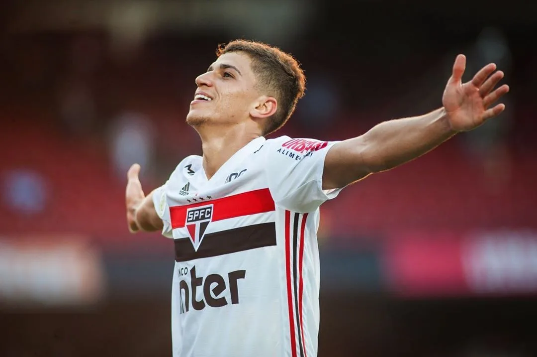 Vitor Bueno evolui e ganha sequência sob o comando de Fernando Diniz no São Paulo