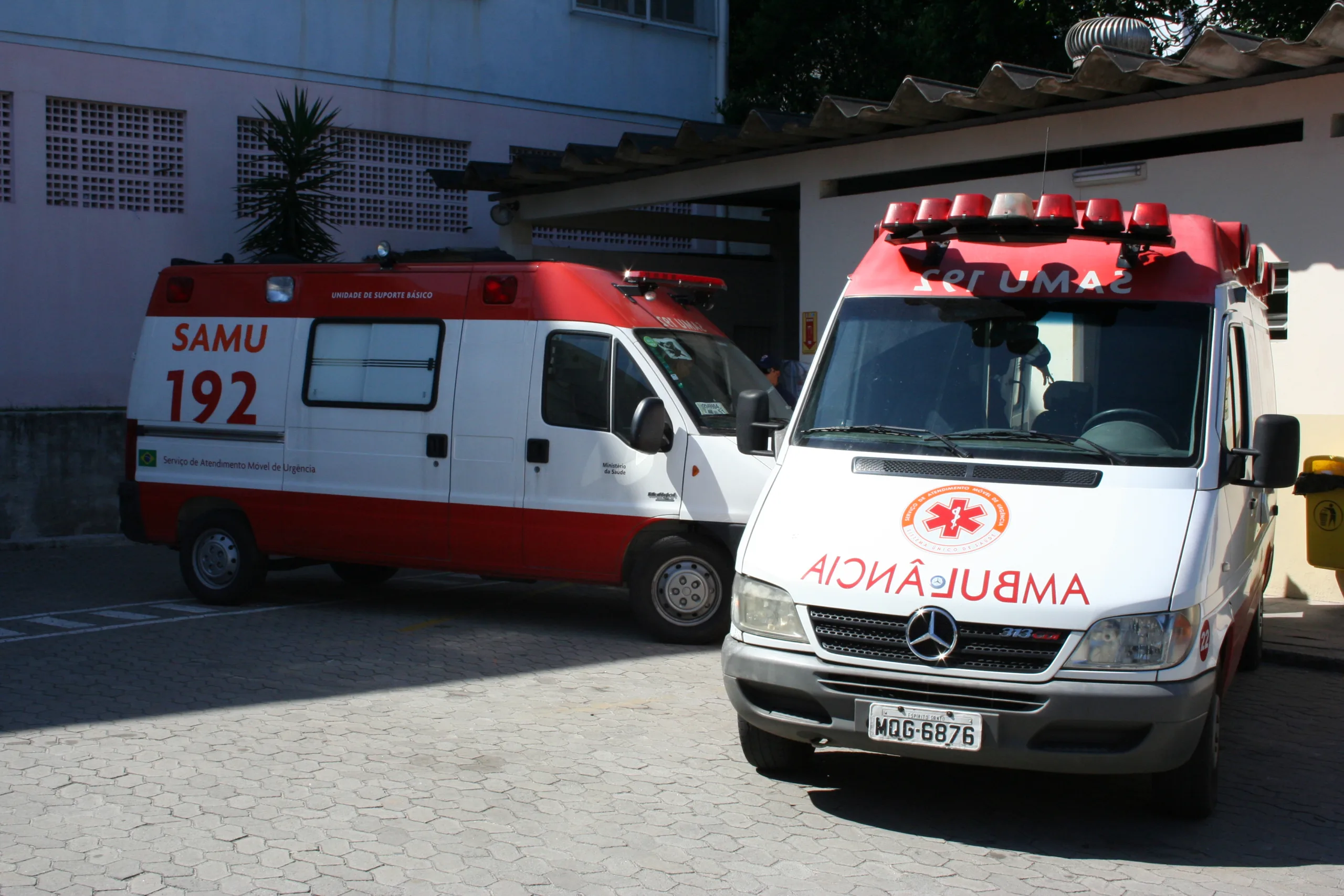 Socorrista do SAMU é agredido a facadas durante atendimento em Vila Velha