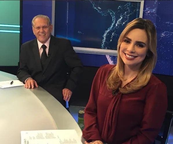 Rachel Sheherazade se pronuncia após ser repreendida por Silvio Santos