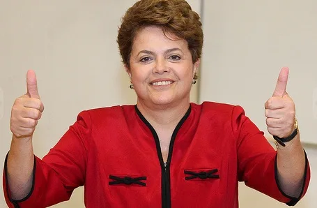 Dilma vai a praia deserta na Ilha dos Frades, da Baía de Todos os Santos