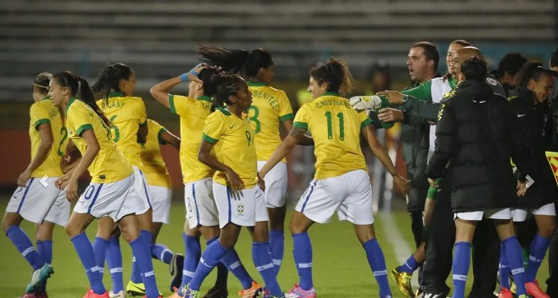 Seleção feminina de futebol é derrotada pela França em amistoso