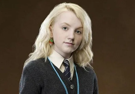 Atriz que interpretou Luna Lovegood em Harry Potter vem ao Brasil