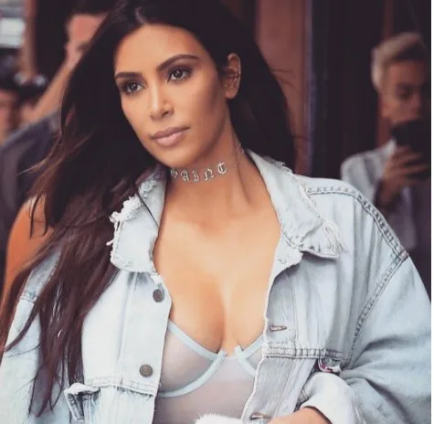 Kim Kardashian relata que seus assaltantes eram homens brancos de meia idade