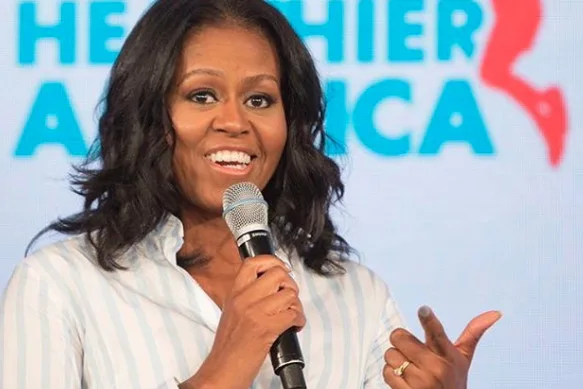 Michelle Obama elogia e parabeniza equipe de Pantera Negra: 'Eu amei esse filme!'