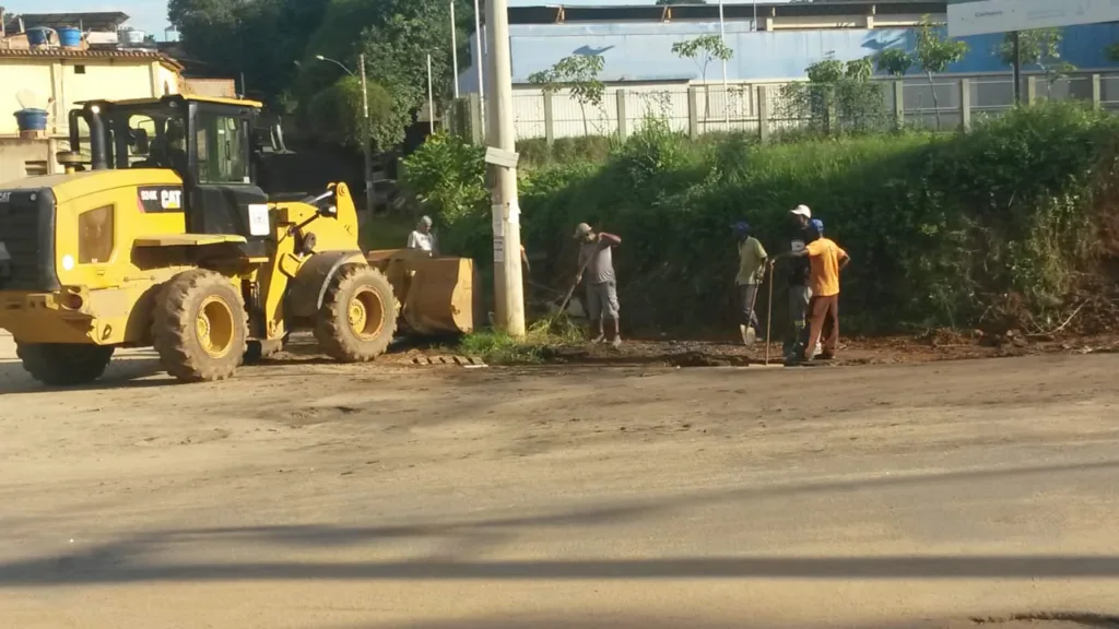 Pontos de entulho se tornam jardins em Cachoeiro