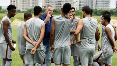 Com foco na Sul-Americana, Flu treina com reservas e time sub-20 para pegar Fla