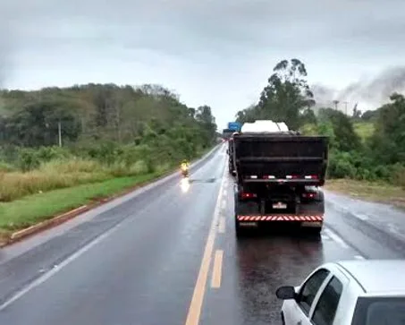 PRF interdita dois trechos da BR-101 em Rio Novo do Sul