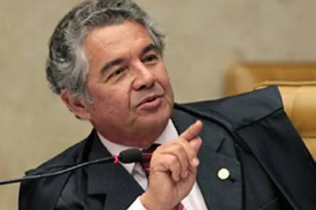 Marco Aurélio quer parecer da PGR sobre notícia crime de petista contra Bolsonaro