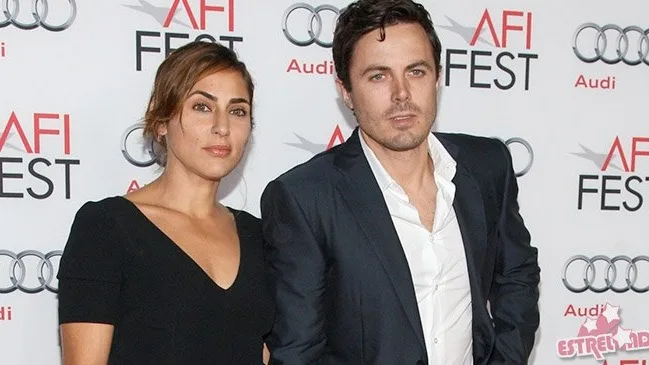 Após dez anos de casamento, Casey Affleck se separa da esposa, Summer Phoenix